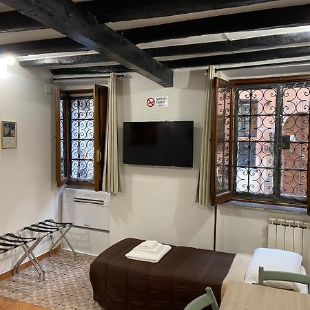רומא Casa Vicolo Moroni - Trastevere מראה חיצוני תמונה
